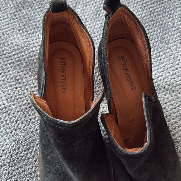 Jeffrey Campbell Black Suede Rosalee Booties Size 9.5 V Cut Stacked Heel Western - Picture 5 of 10